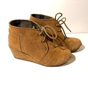 Women's Sketchers Tan Suede Wedge Ankle Boots, Sz 8